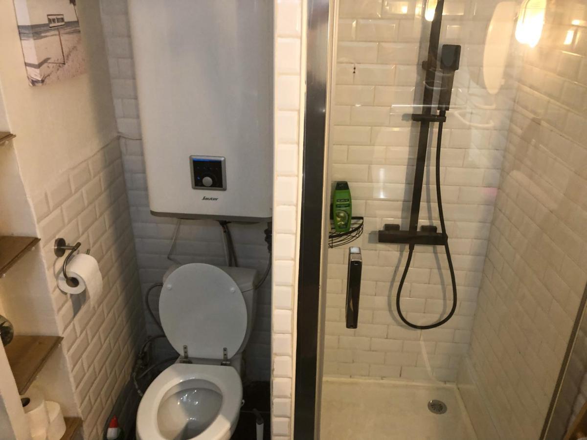 Appartement INTRAMUROS RARE T2 Paisible avec terrasse privée et Climatisation Aviñón Exterior foto