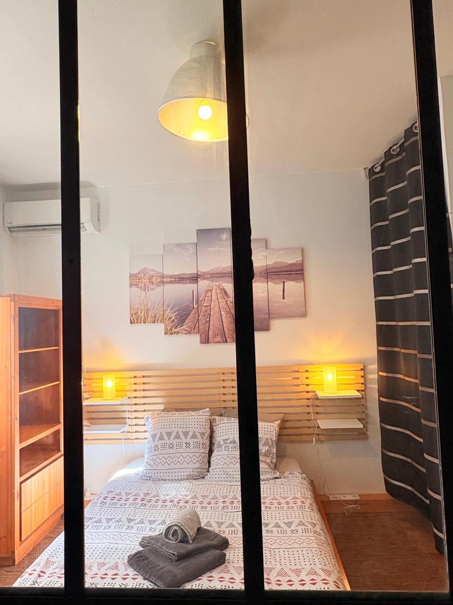 Appartement INTRAMUROS RARE T2 Paisible avec terrasse privée et Climatisation Aviñón Exterior foto