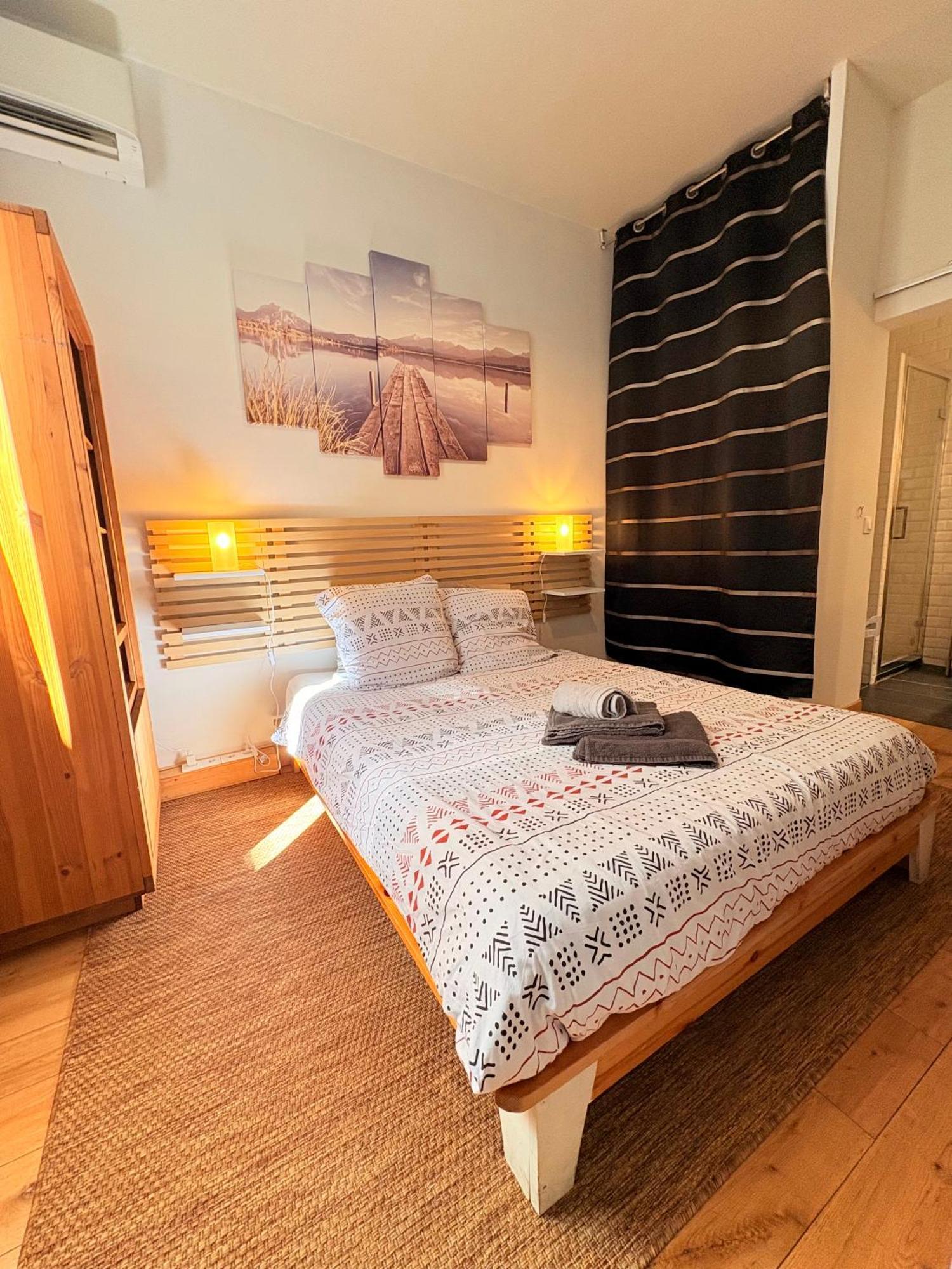 Appartement INTRAMUROS RARE T2 Paisible avec terrasse privée et Climatisation Aviñón Exterior foto